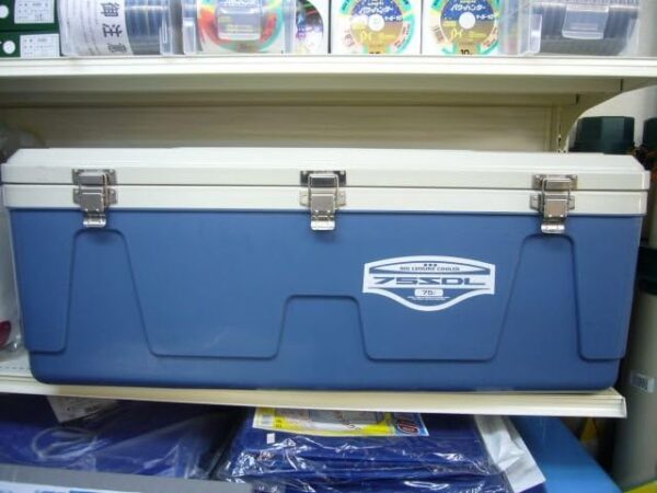 ■ Hidekazu/Big Leisure 75L Cooler Box